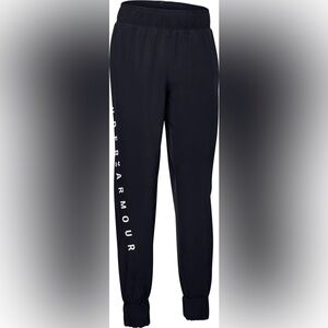 Under Armour women’s woven branded black jogger size medium
